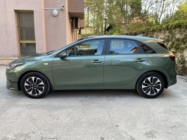 Kia Ceed 1.5 T-GDI/ Spin/ Гаранция до 2032г. - автомобили, коли, обяви за нови и употребявани 7