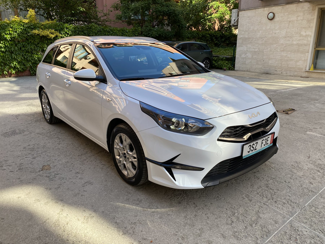 Kia Ceed 1.5 T-GDI/ Spin/ SW/ DCT - автомобили, коли, обяви за нови и употребявани 2