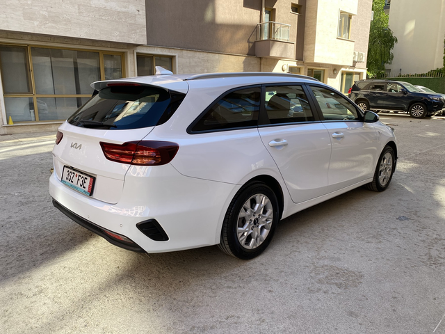 Kia Ceed 1.5 T-GDI/ Spin/ SW/ DCT - автомобили, коли, обяви за нови и употребявани 4
