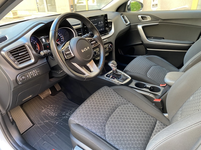 Kia Ceed 1.5 T-GDI/ Spin/ SW/ DCT - автомобили, коли, обяви за нови и употребявани 9