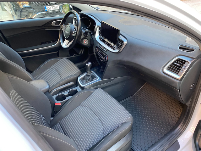 Kia Ceed 1.5 T-GDI/ Top/SW/ ГАРАНЦИ ДО 12/2029г/ Налична! - автомобили, коли, обяви за нови и употребявани 10