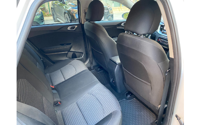 Kia Ceed 1.5 T-GDI/ Top/SW/ ГАРАНЦИ ДО 12/2029г/ Налична! - автомобили, коли, обяви за нови и употребявани 12