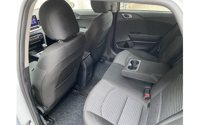 Kia Ceed 1.5 T-GDI/ Top/SW/ ГАРАНЦИ ДО 12/2029г/ Налична! - автомобили, коли, обяви за нови и употребявани 18