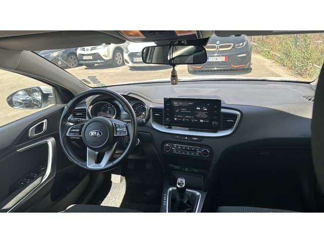 Kia Ceed 1.5 T-GDI в Гаранция - автомобили, коли, обяви за нови и употребявани 11