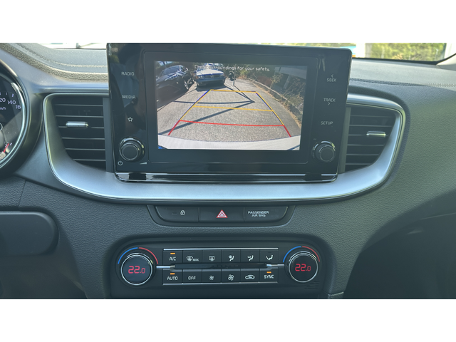 Kia Ceed 1.5 T-GDI в Гаранция - автомобили, коли, обяви за нови и употребявани 18