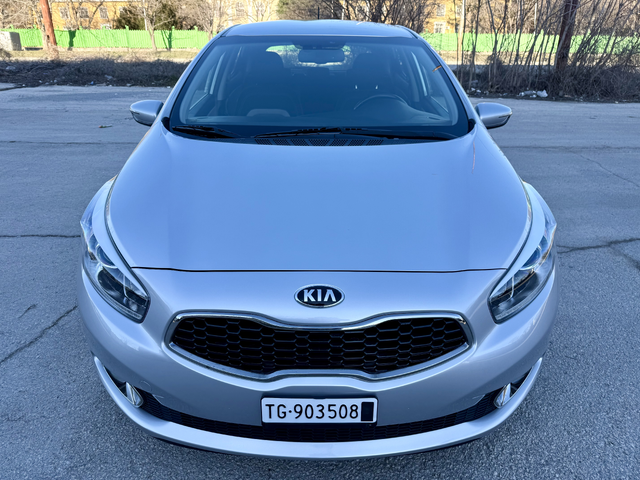 Kia Ceed 1.6i - автомобили, коли, обяви за нови и употребявани 6