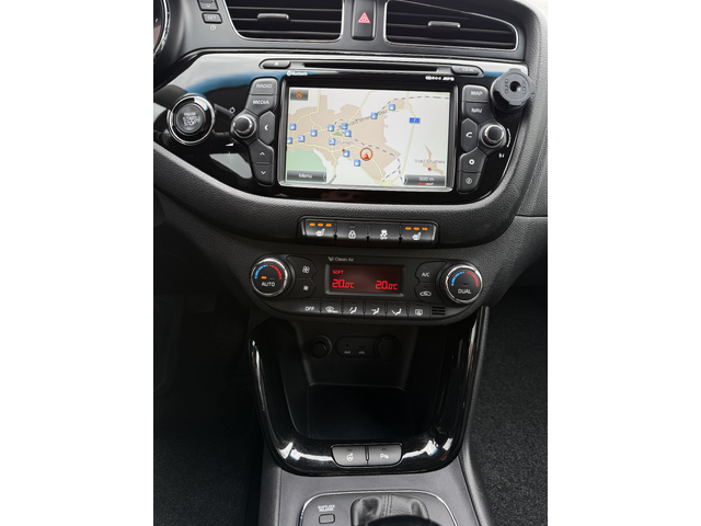 Kia Ceed 1.6i AUTOMATIC - автомобили, коли, обяви за нови и употребявани 11