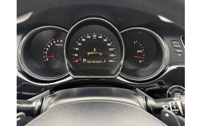 Kia Ceed 1.6i AUTOMATIC - автомобили, коли, обяви за нови и употребявани 12