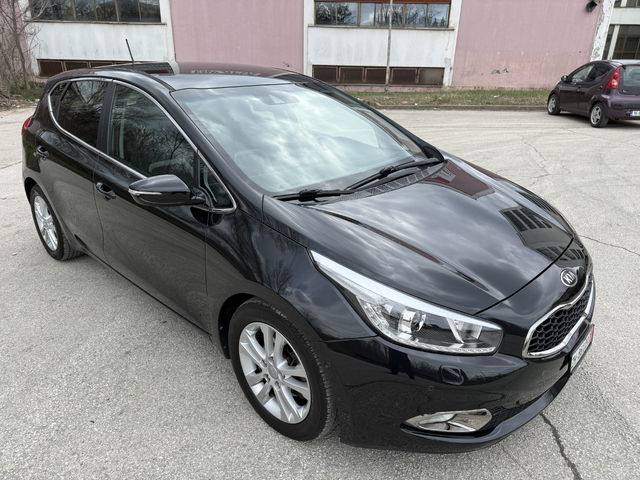 Kia Ceed 1.6i AUTOMATIC - автомобили, коли, обяви за нови и употребявани 5