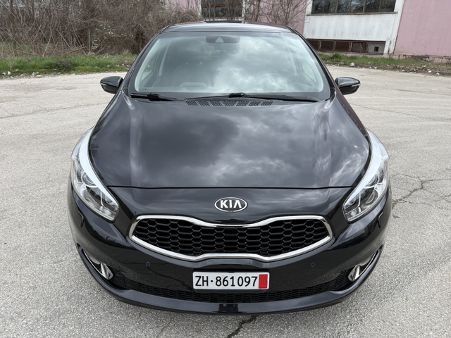 Kia Ceed 1.6i AUTOMATIC - автомобили, коли, обяви за нови и употребявани 6