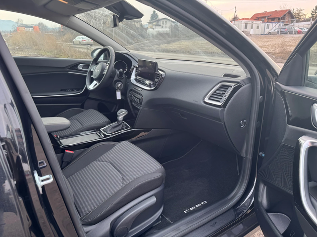 Kia Ceed 1.5 /ТОП 8200 КМ ЛИЗИНГ!!!!! - автомобили, коли, обяви за нови и употребявани 12