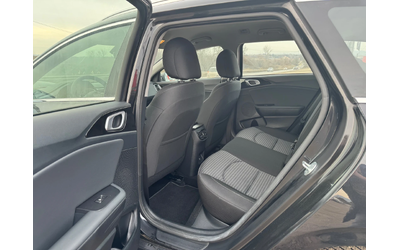 Kia Ceed 1.5 /ТОП 8200 КМ ЛИЗИНГ!!!!! - автомобили, коли, обяви за нови и употребявани 9