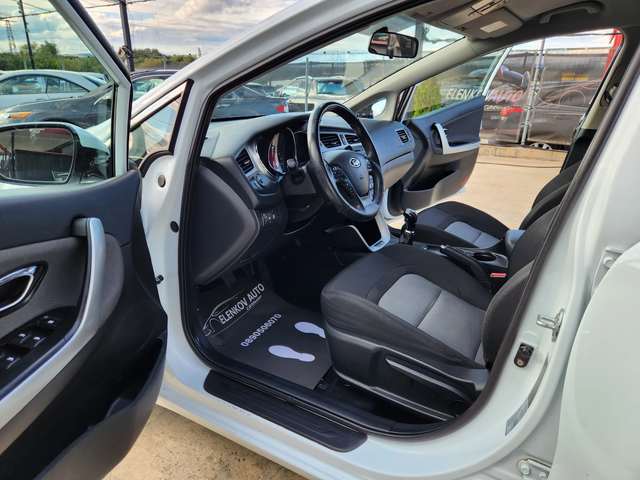 Kia Ceed 1.6 CRDI-128 к.с EURO 5b-ШВЕЙЦАРИЯ - автомобили, коли, обяви за нови и употребявани 10