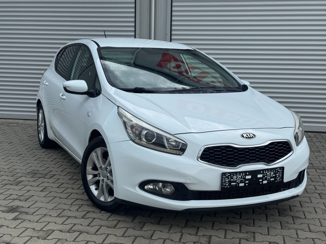 Kia Ceed 1, 4i GPL, 100ps, 6ck., usb, aux, клима, борд, мул - автомобили, коли, обяви за нови и употребявани 3