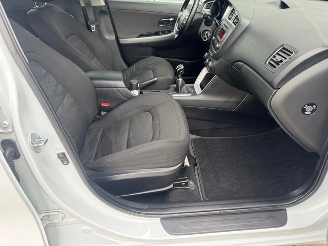 Kia Ceed 1, 4i GPL, 100ps, 6ck., usb, aux, клима, борд, мул - автомобили, коли, обяви за нови и употребявани 8