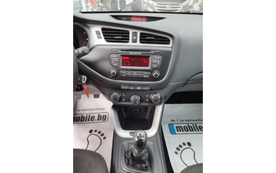 Kia Ceed 1.6D CRDi 16V - автомобили, коли, обяви за нови и употребявани 12