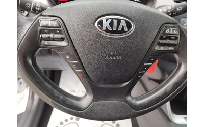 Kia Ceed 1.6D CRDi 16V - автомобили, коли, обяви за нови и употребявани 13