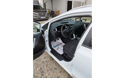 Kia Ceed 1.6D CRDi 16V - автомобили, коли, обяви за нови и употребявани 8