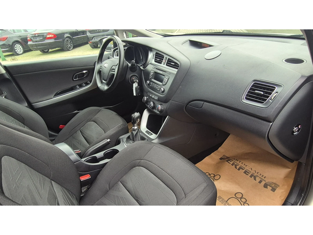 Kia Ceed 1.4crdi 90к.с. - автомобили, коли, обяви за нови и употребявани 13