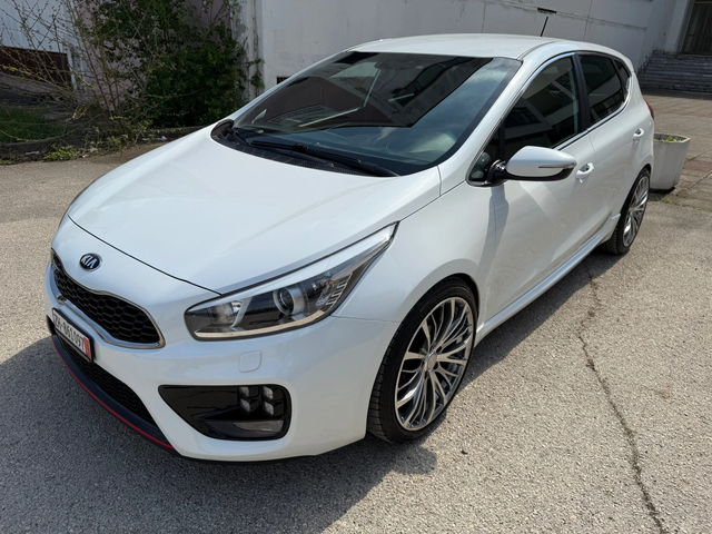 Kia Ceed GT / SWISS - автомобили, коли, обяви за нови и употребявани 0