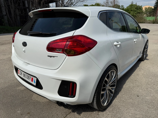 Kia Ceed GT / SWISS - автомобили, коли, обяви за нови и употребявани 3