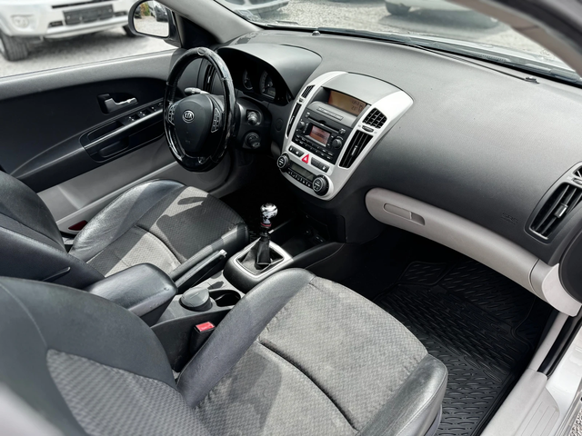 Kia Ceed 1.6d 115kc. - автомобили, коли, обяви за нови и употребявани 9