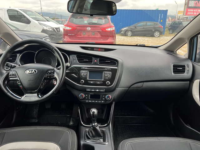 Kia Ceed 1.6 CRDI(КАТО НОВА) - автомобили, коли, обяви за нови и употребявани 14