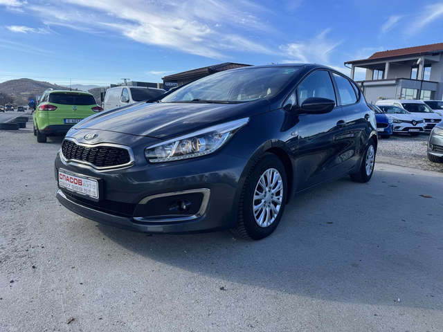 Kia Ceed, 2015 г., 110500 км, 100 к.с. - автомобили, коли, обяви за нови и употребявани 0