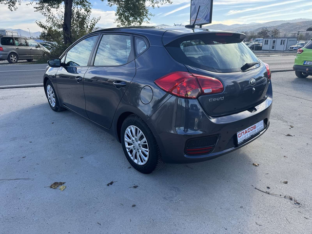Kia Ceed, 2015 г., 110500 км, 100 к.с. - автомобили, коли, обяви за нови и употребявани 5