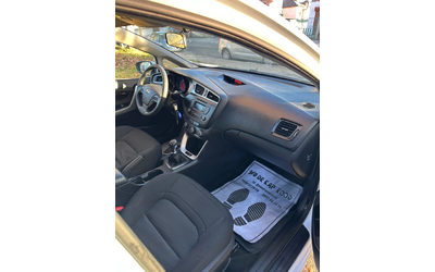 Kia Ceed 1.6 DIESEL AUSTRIA - автомобили, коли, обяви за нови и употребявани 12