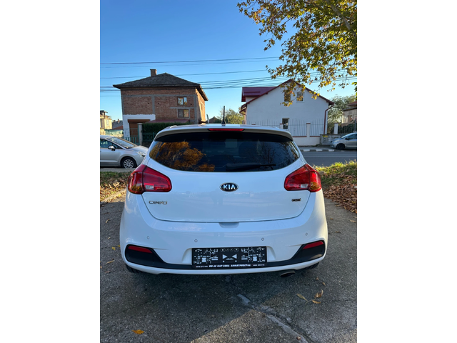 Kia Ceed 1.6 DIESEL AUSTRIA - автомобили, коли, обяви за нови и употребявани 5