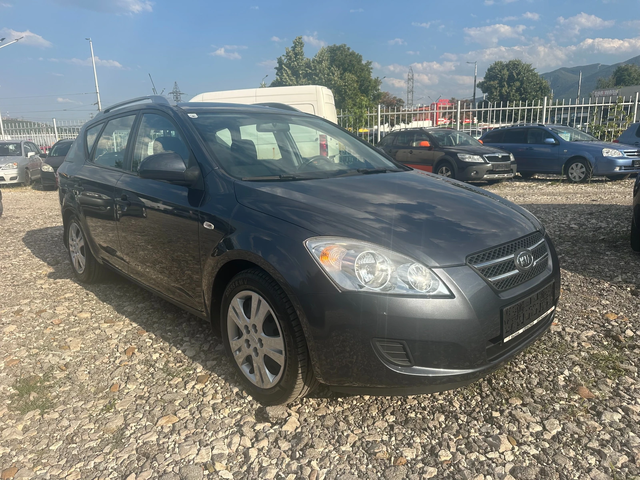 Kia Ceed 1.6CRDI 90kc - автомобили, коли, обяви за нови и употребявани 0