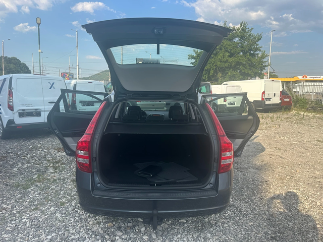 Kia Ceed 1.6CRDI 90kc - автомобили, коли, обяви за нови и употребявани 13