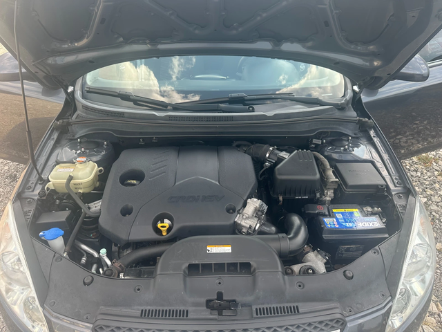 Kia Ceed 1.6CRDI 90kc - автомобили, коли, обяви за нови и употребявани 14