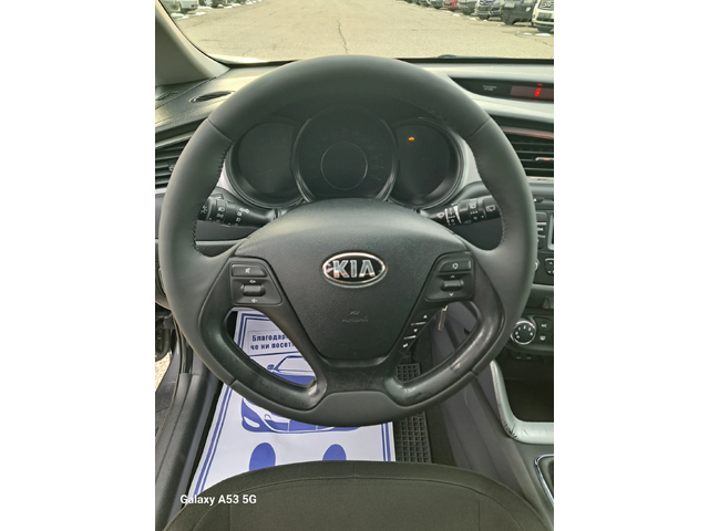 Kia Ceed 1, 4 I + gaz - автомобили, коли, обяви за нови и употребявани 10