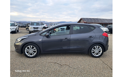 Kia Ceed 1, 4 I + gaz - автомобили, коли, обяви за нови и употребявани 7