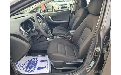 Kia Ceed 1, 4 I + gaz - автомобили, коли, обяви за нови и употребявани 9