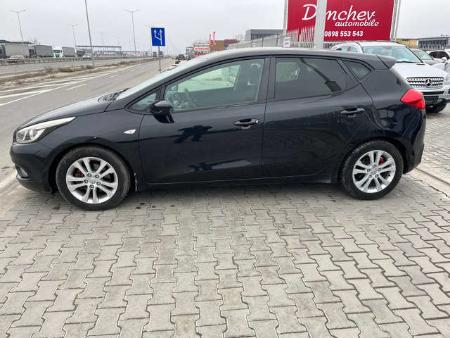 Kia Ceed 1.6 Diesel - автомобили, коли, обяви за нови и употребявани 2