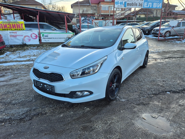 Kia Ceed 1.4i 100k.s.GAS - автомобили, коли, обяви за нови и употребявани 0