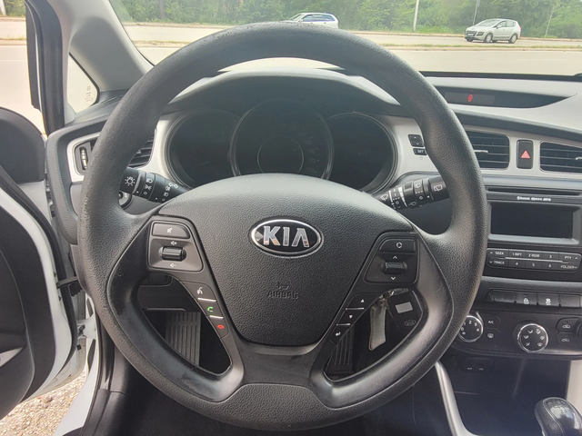 Kia Ceed 1.4i 100k.s.GAS - автомобили, коли, обяви за нови и употребявани 12