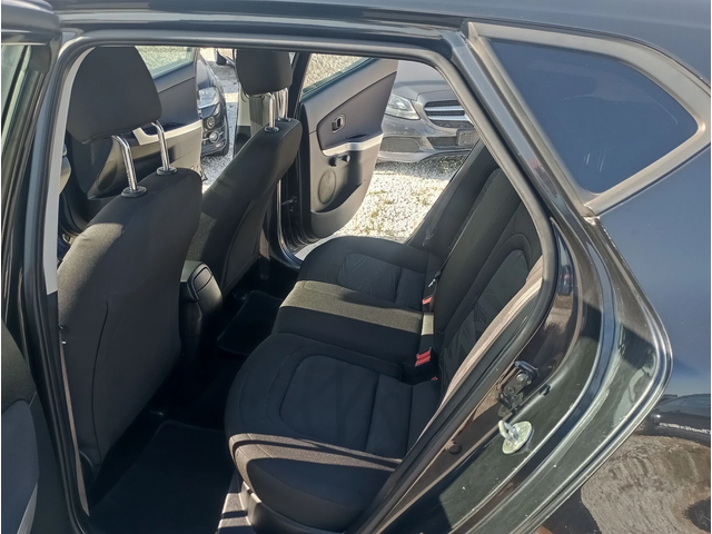 Kia Ceed 1.6CRDI, Италия - автомобили, коли, обяви за нови и употребявани 8