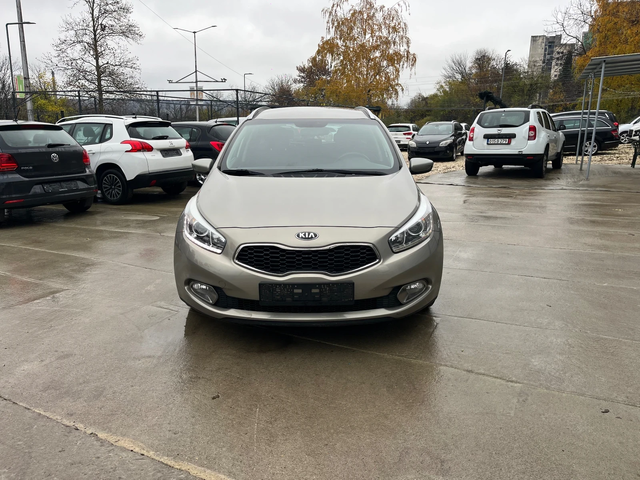 Kia Ceed 93хил км - автомобили, коли, обяви за нови и употребявани 13