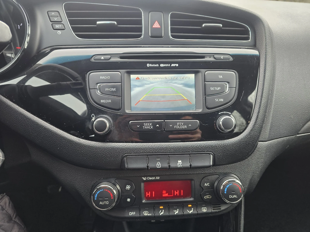 Kia Ceed 1.4i 99к.с фабрична газ - автомобили, коли, обяви за нови и употребявани 15