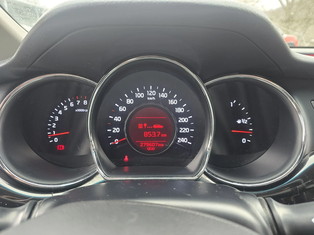 Kia Ceed 1.4i 99к.с фабрична газ - автомобили, коли, обяви за нови и употребявани 16