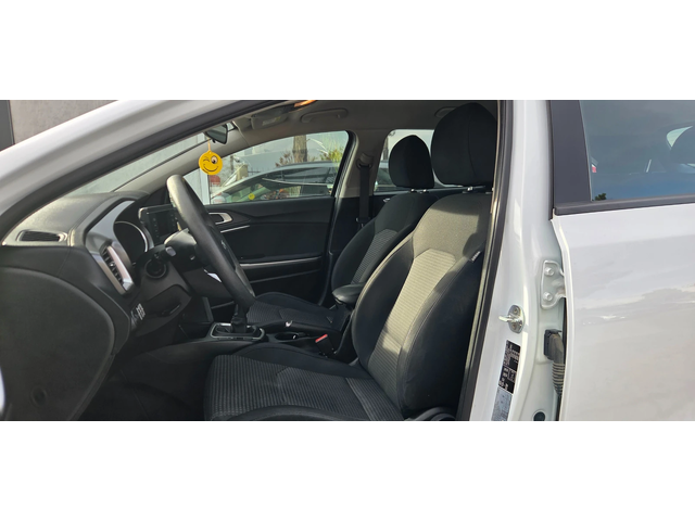 Kia Ceed 89 000km. 1.6 CRDi (115 Hp) - автомобили, коли, обяви за нови и употребявани 7