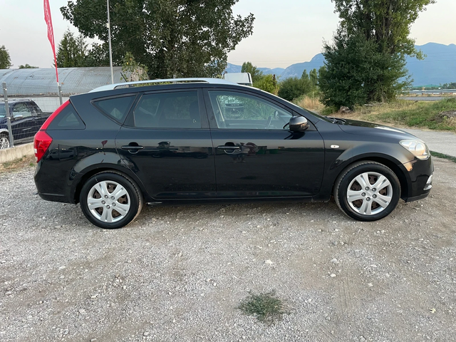 Kia Ceed 1.4i-90-FEIS-ITALIA - автомобили, коли, обяви за нови и употребявани 3