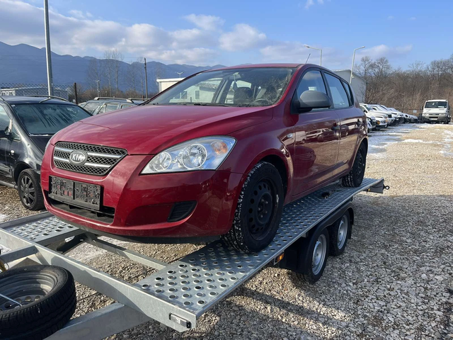 Kia Ceed 1.4I 105к EURO 4 КЛИМАТИК - автомобили, коли, обяви за нови и употребявани 0