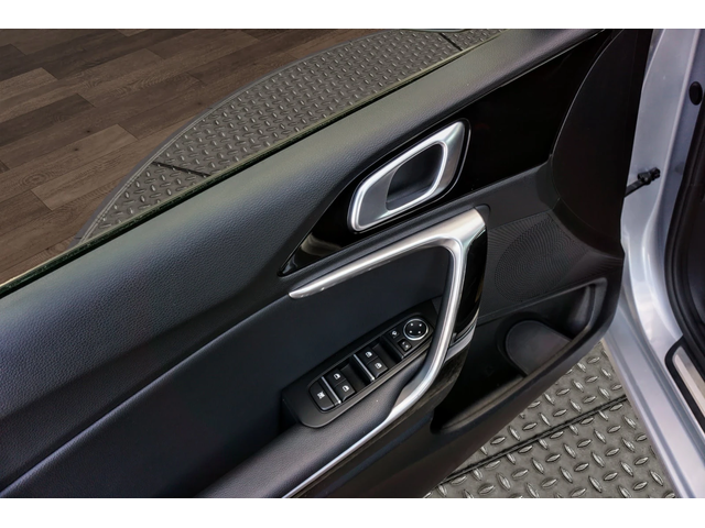 Kia Ceed 1.6GDI PHEV SPORTSWAGON - автомобили, коли, обяви за нови и употребявани 4