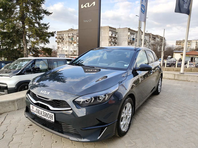 Kia Ceed Executive - автомобили, коли, обяви за нови и употребявани 0