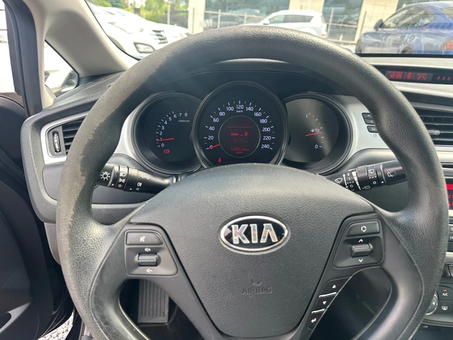 Kia Ceed ГЕРМАНИЯ - автомобили, коли, обяви за нови и употребявани 12